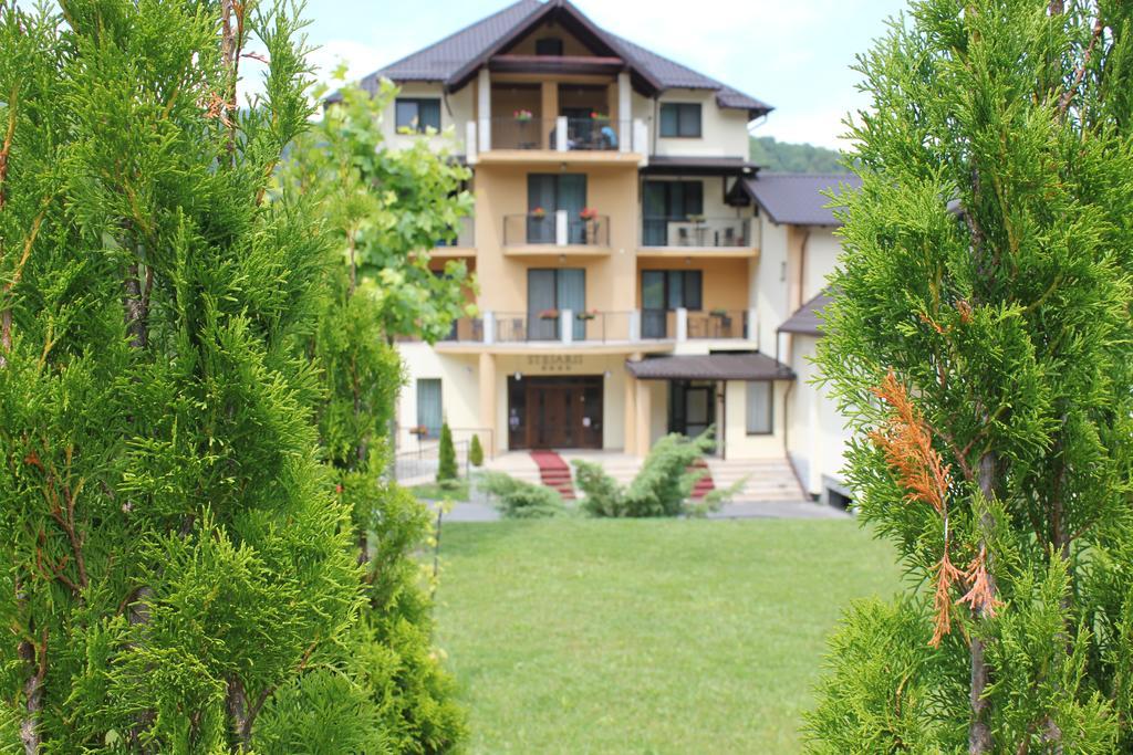Pensión 3 Stejari Brasov